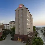 Ibis Hotel 3*
