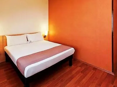 Ibis
