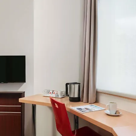 Ibis 3*