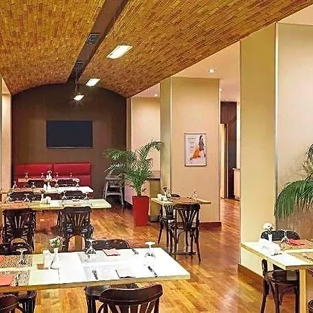 Ibis Hotel